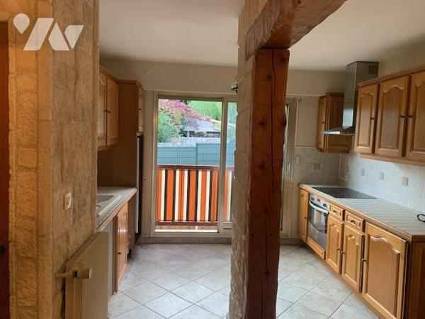 APPARTEMENT DEUX PIECES AVENUE AGRIMONT