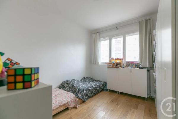Appartement F3 à vendre  3 pièces - 61,53 m 2   ST MAUR DES FOSSES  - 94
