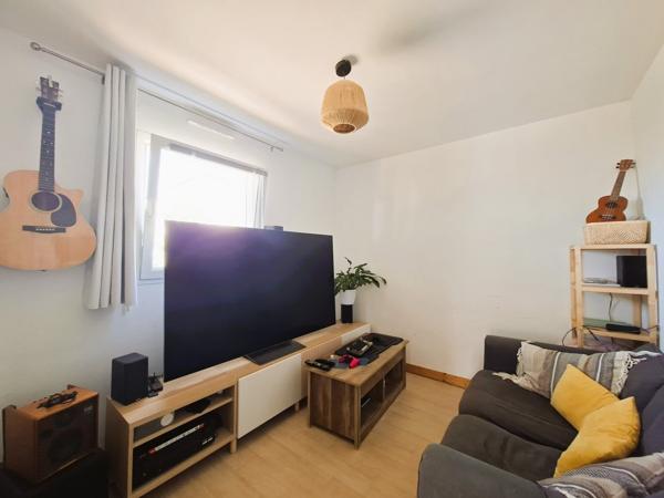 Maison type 5 - 4 chambres - garage - parking