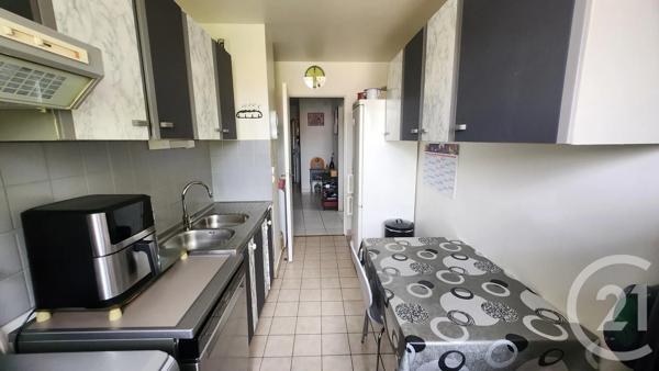 Appartement F3 à vendre  3 pièces - 68,77 m 2   LE PRE ST GERVAIS  - 93