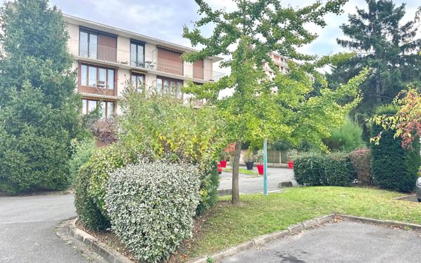 Appartement à vendre    4 pièces • 74,30 m2 Épinay-sur-Seine