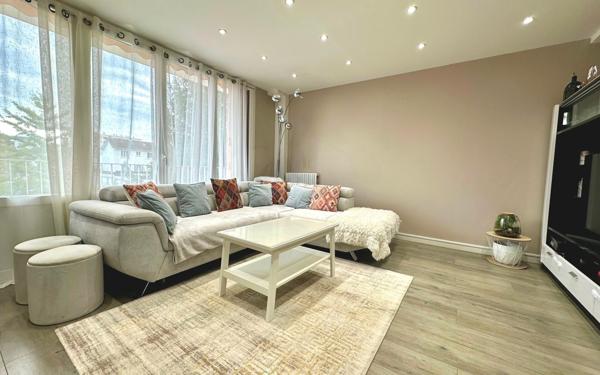 Appartement à vendre    4 pièces • 74,30 m2 Épinay-sur-Seine