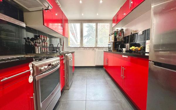 Appartement à vendre    4 pièces • 74,30 m2 Épinay-sur-Seine
