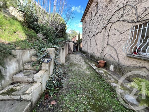 Maison à vendre  5 pièces - 156 m2 ST MITRE LES REMPARTS - 13