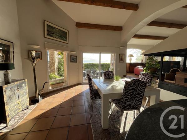 Maison à vendre  5 pièces - 156 m2 ST MITRE LES REMPARTS - 13