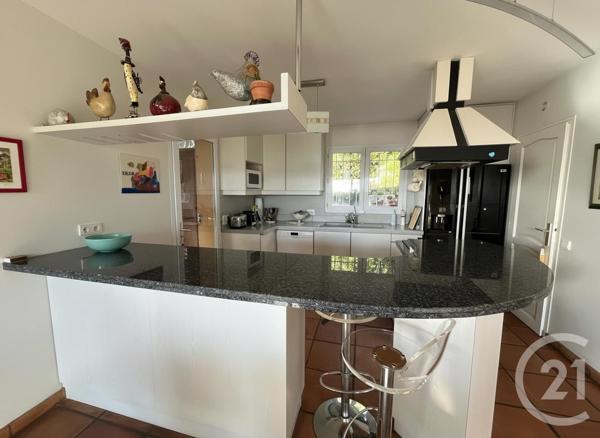 Maison à vendre  5 pièces - 156 m2 ST MITRE LES REMPARTS - 13