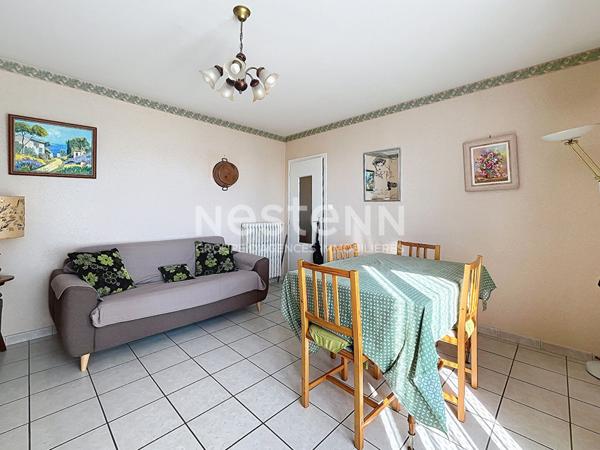 Appartement Fontenay-le-comte 3 pièces deux chambres, premier étage, cave; garage