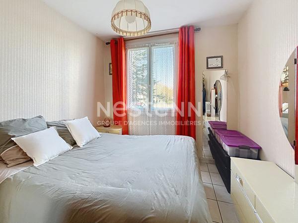 Appartement Fontenay-le-comte 3 pièces deux chambres, premier étage, cave; garage