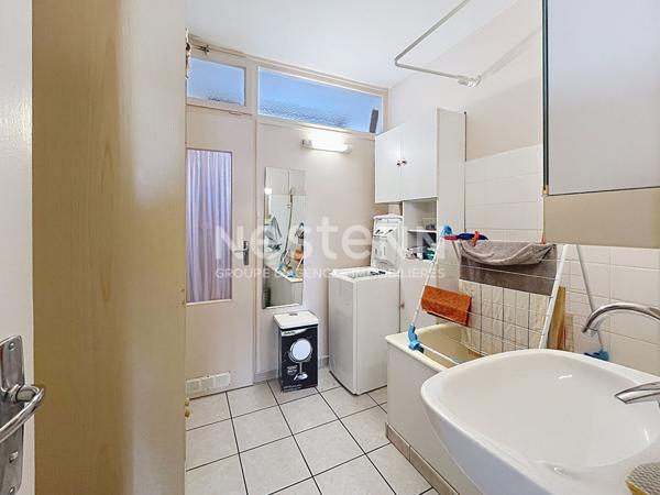 Appartement Fontenay-le-comte 3 pièces deux chambres, premier étage, cave; garage