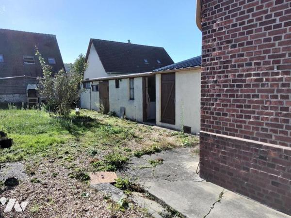 maison avec cour, 2 chambres