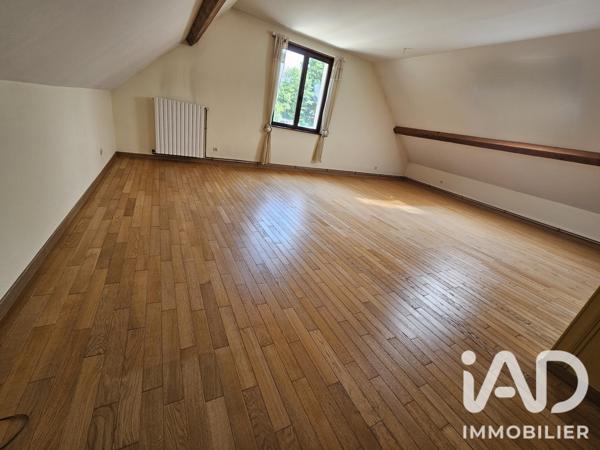 Maison à vendre 7 pièces 178 m² Saint-Fargeau-Ponthierry