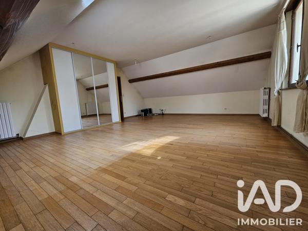 Maison à vendre 7 pièces 178 m² Saint-Fargeau-Ponthierry