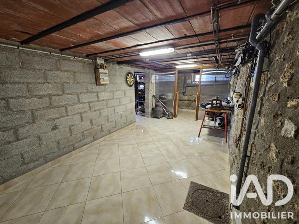Maison à vendre 7 pièces 178 m² Saint-Fargeau-Ponthierry