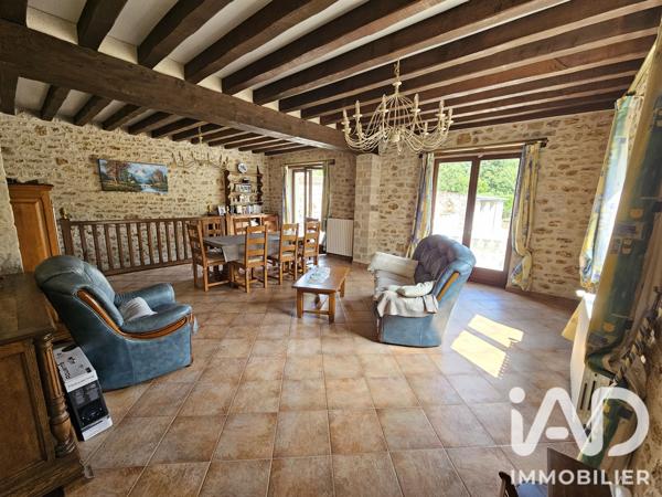 Maison à vendre 7 pièces 178 m² Saint-Fargeau-Ponthierry