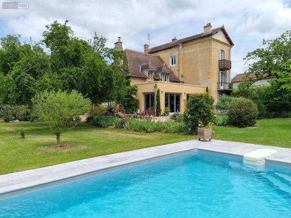 Grande propriété à vendre à Marcigny en Saône-et-Loire (71110), ref : 20322