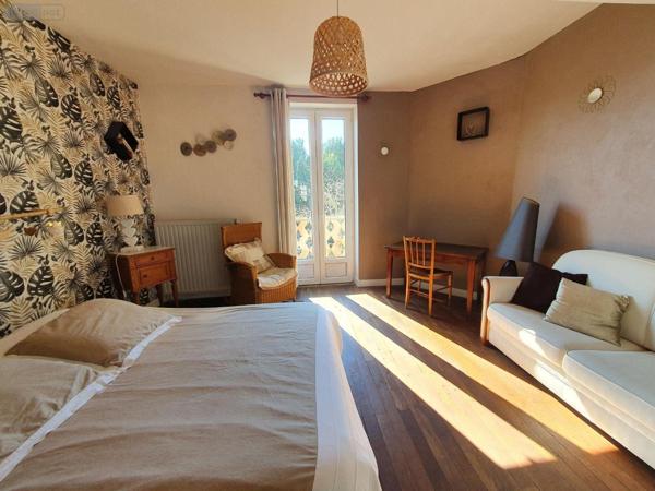 Grande propriété à vendre à Marcigny en Saône-et-Loire (71110), ref : 20322