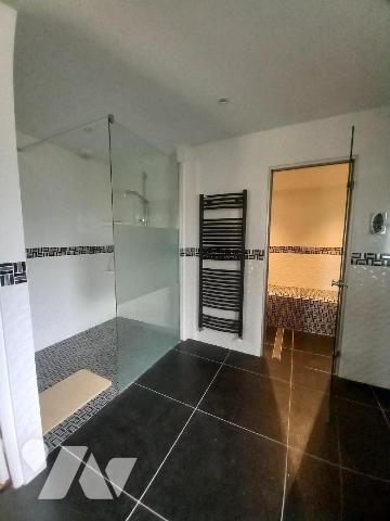 Exclusivement à l'Etude, Maison d'architecte offrant 260 m² habitables. - De plain-pied : entré...