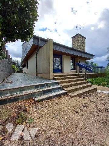 Exclusivement à l'Etude, Maison d'architecte offrant 260 m² habitables. - De plain-pied : entré...