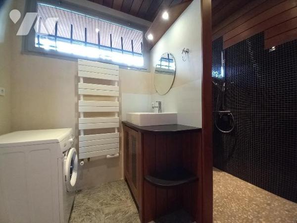 Exclusivement à l'Etude, Maison d'architecte offrant 260 m² habitables. - De plain-pied : entré...