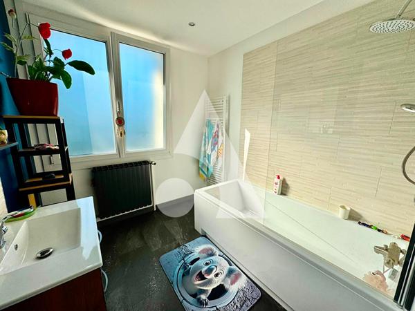 Maison 11 pièces 340 m2