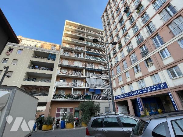 LA JOLIETTE 13002, rue François MASSABO,  type 4 vue mer surface 81.39m2