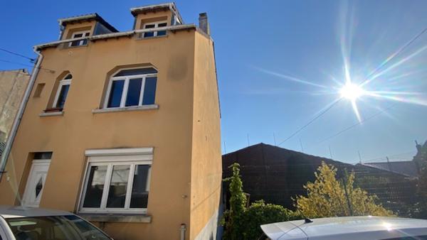 Maison 9 pièce(s) 4 chambre(s) 100 m²