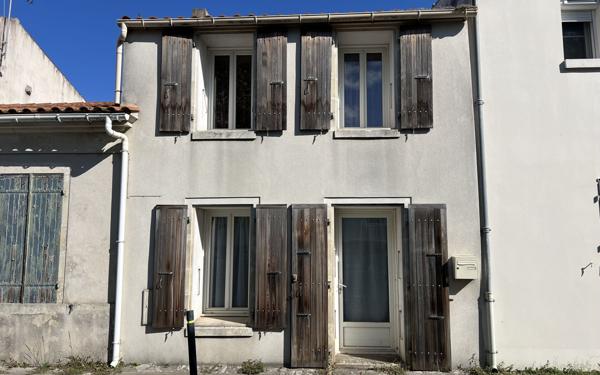 Maison à vendre    3 pièces •  Saint-Pierre-d'Oléron