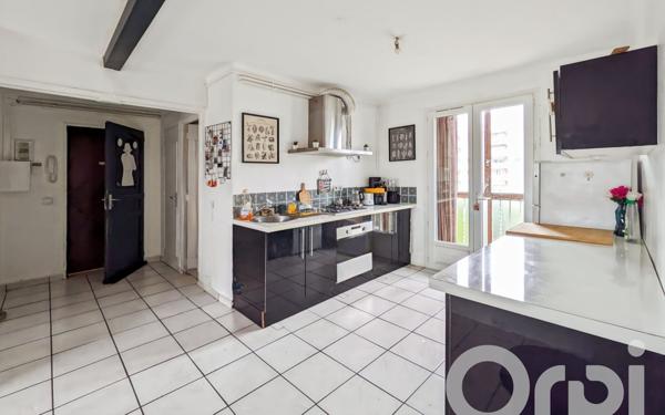 Appartement à vendre    4 pièces •  Orange