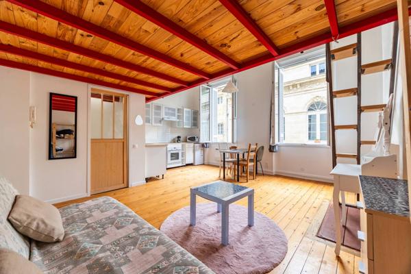 Appartement T1 44m² quartier Saint Seurin