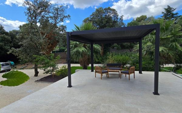 Maison à vendre    6 pièces • 187 m2 Nîmes