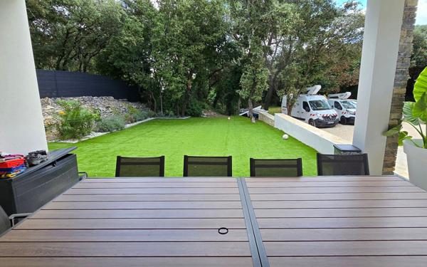 Maison à vendre    6 pièces • 187 m2 Nîmes