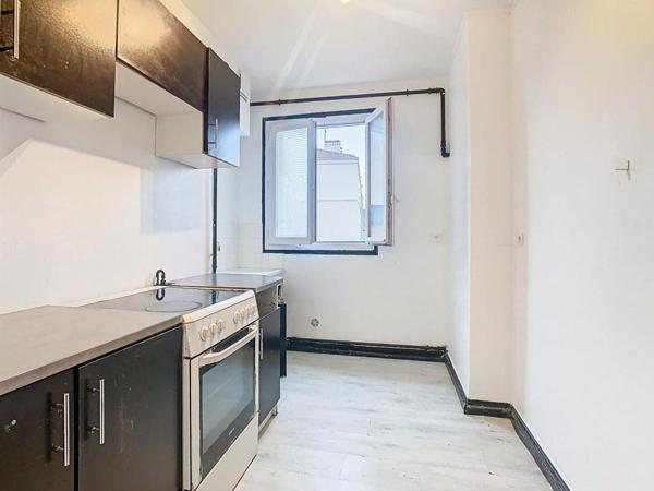 APPARTEMENT T2 - A RENOVER - 50.28M² - UNE CHAMBRE - 60000 BEAUVAIS