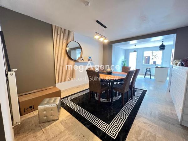 Maison à LE MAY-SUR-EVRE, 49122 - 6 pièces 134m²