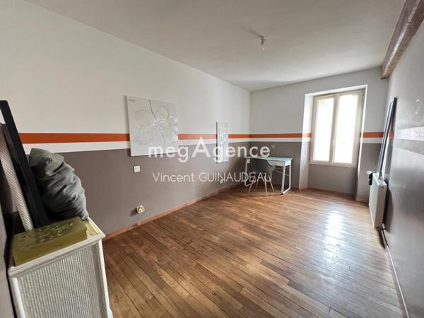 Maison à LE MAY-SUR-EVRE, 49122 - 6 pièces 134m²