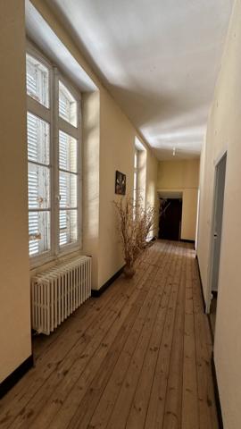 Ancien couvent coeur de ville Saint-Jean-d'Angély (17400)