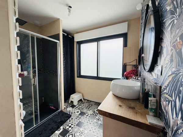 Maison Familiale de 155 m² avec 5 Chambres – Saint-Berthevin