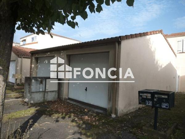 Location Appartement 3 pièces 71.1 m² - 12 RUE HECTOR BERLIOZ Buxerolles 86180