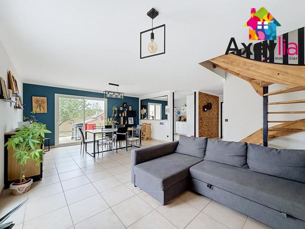 A VENDRE - SECTEUR MONTBRISON - Maison familiale 138 m² de 2006
