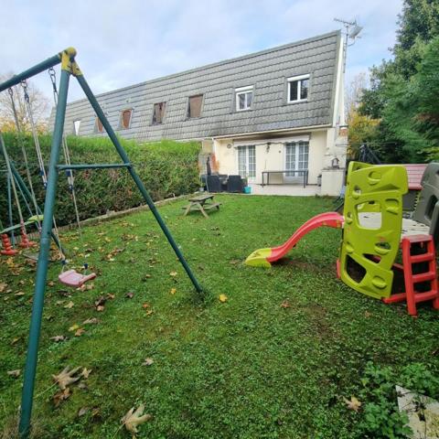 Maison 3 chambres 5 pièce(s) 83,35 m2 Secteur le Louvres 95