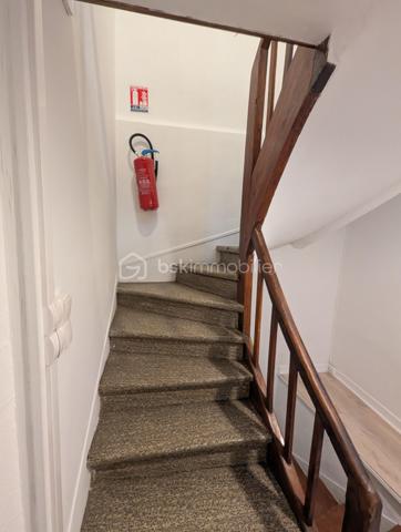 Local d activites de 129 m²