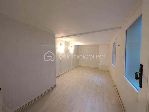 Local d activites de 129 m²