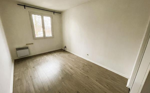 Appartement à vendre    4 pièces • 90,68 m2 Antony