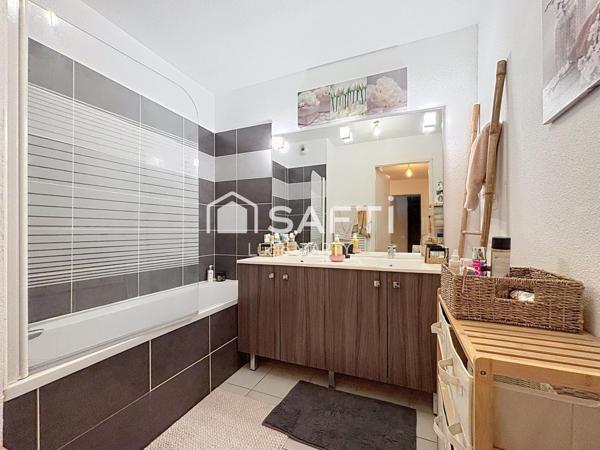 Appartement clé en main  avec extérieur et parkings