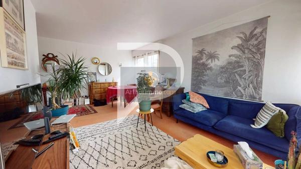 Vente                                                      Appartement
                        
                     4 pièces                      77 m2                     à Le Chesnay-Rocquencourt