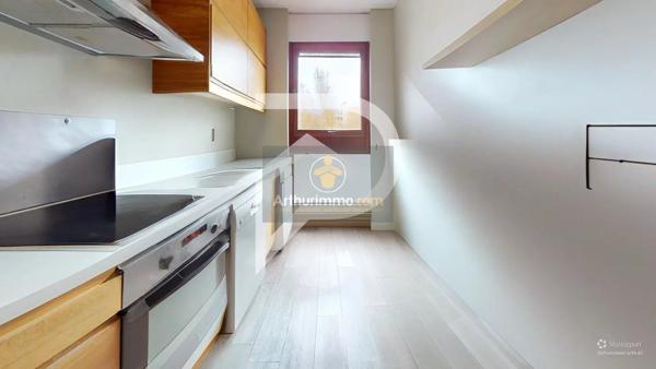 Vente                                                      Appartement
                        
                     4 pièces                      77 m2                     à Le Chesnay-Rocquencourt