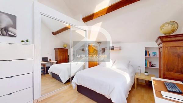 Vente                                                      Maison
                        
                     3 pièces                      120 m2                     à L'Étang-la-Ville