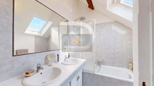 Vente                                                      Maison
                        
                     3 pièces                      120 m2                     à L'Étang-la-Ville