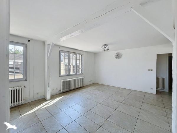 Maison 389 000 € Les Clayes-sous-Bois 6 p 110 m² DPE C