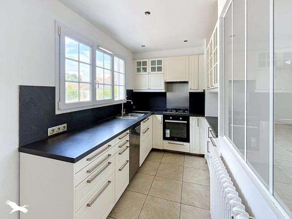 Maison 389 000 € Les Clayes-sous-Bois 6 p 110 m² DPE C