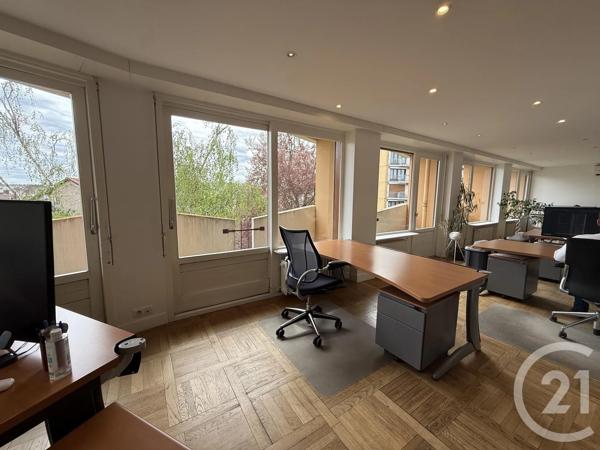 Appartement F5 à vendre  5 pièces - 106,50 m 2   MELUN  - 77
